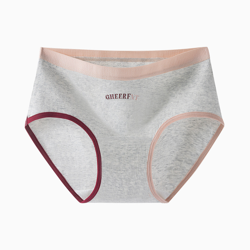 Ženske pamučne gaćice sa srednjim strukom, prozračne, antibakterijske, pleteni materijal, uzorak teksta.