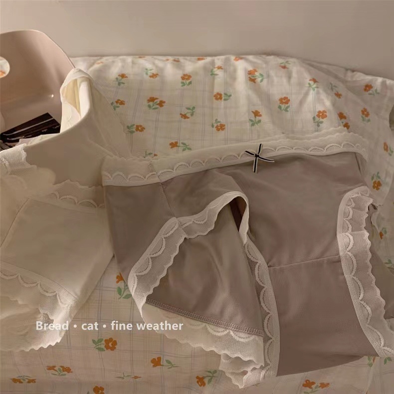 Ice Silk ženske gaćice, srednja talija, jednobojne, prozračne, antibakterijske, pletene, glavni materijal: najlon 90–95%, pamukova podstava u preponama, udobnost kroz sve sezone