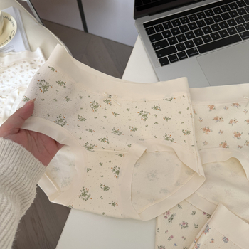 Dječje gaćice za djevojčice sa srednjim porastom, pamuk, obična pletenina, glavni materijal 95–100% pamuk, podstavka prepona 100% pamuk, Monet Garden