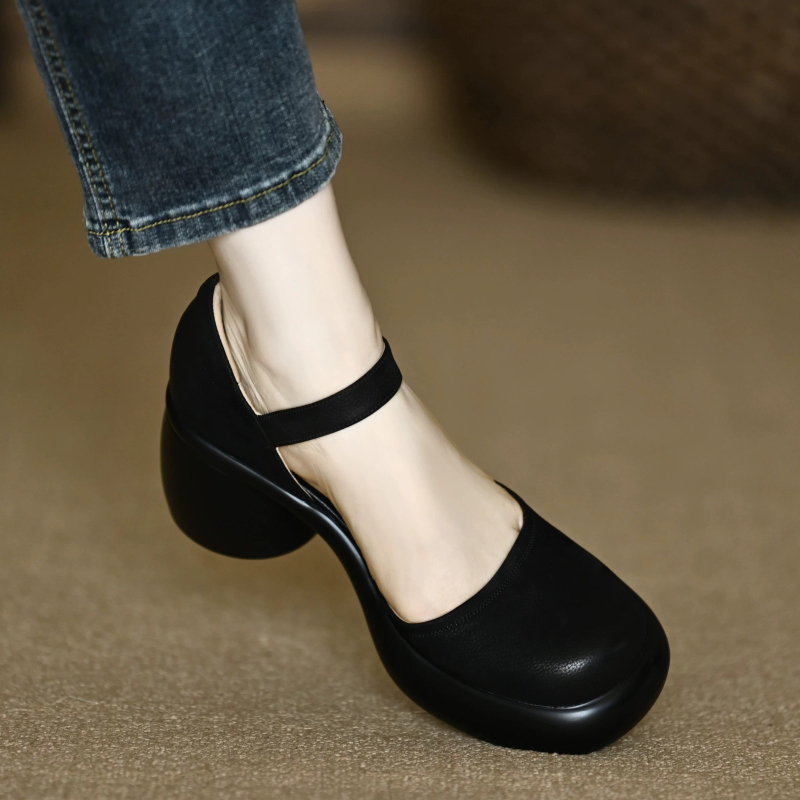 Pantofi femei Mary Jane, vârf rotund, supra velur, curea cu cataramă, toc gros și talpă din cauciuc