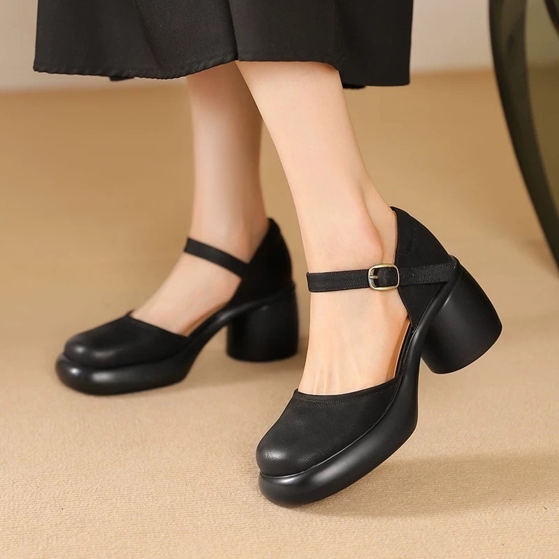 Pantofi femei Mary Jane, vârf rotund, supra velur, curea cu cataramă, toc gros și talpă din cauciuc