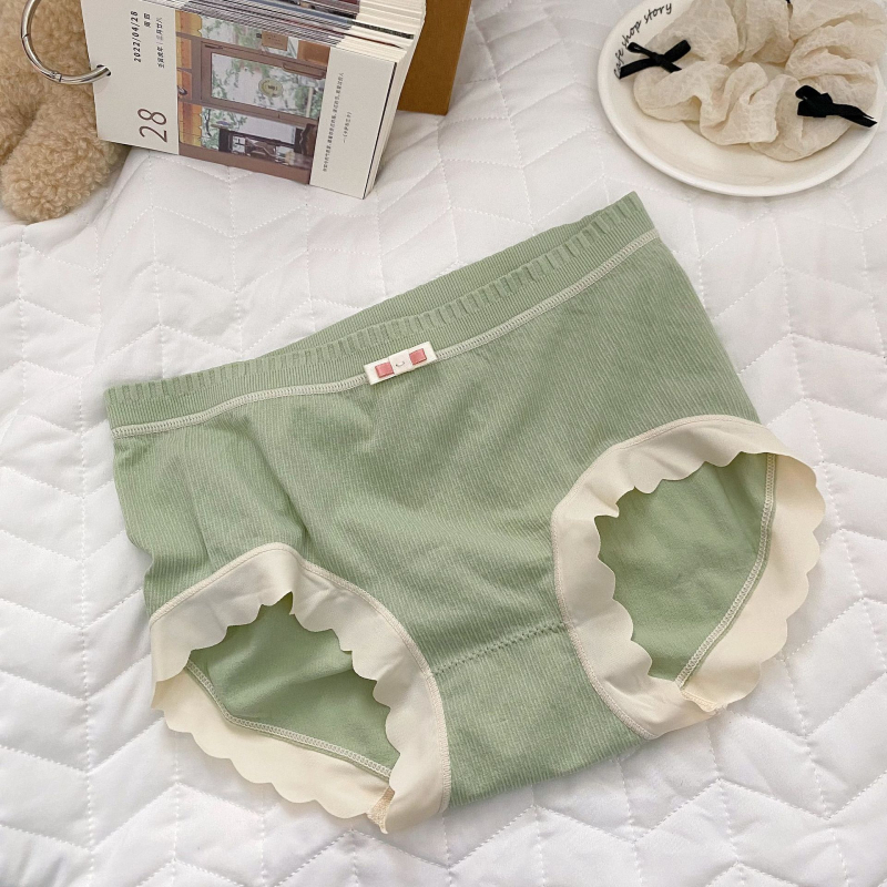 Ženske gaćice srednjeg struka od najlona, prozračne, bez vidljivih linija, podrška bokovima, jednofarbene