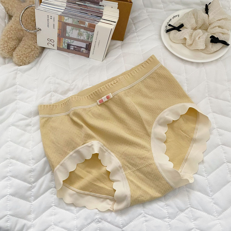 Ženske gaćice srednjeg struka od najlona, prozračne, bez vidljivih linija, podrška bokovima, jednofarbene