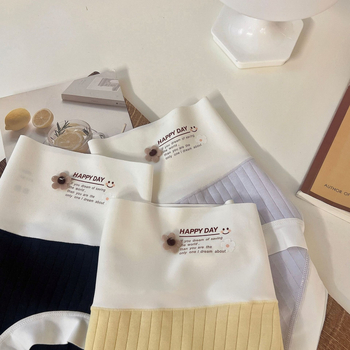 Női pamut magas derekú alsónemű, has támasztás, lélegző és vékony, 80-90% pamut, hullámpont mintázat