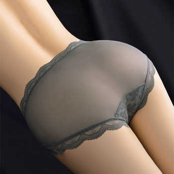 Ženske čipkaste gaćice, najlon 90–95% materijal, pamukova podstava u preponama, srednji pojas, prozračan