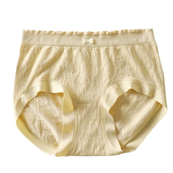 Pluszméretű női seamless kötött alsónemű – középmagas derék, csípőemelés, lélegző viszkóz, belső bélés 90–95% viszkóz