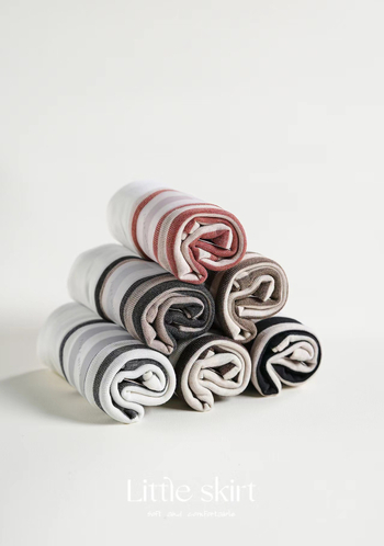 Női seamless középmagasságú alsónemű zebra mintával, poliészter anyag, antibakteriális, 100% pamut bélés.