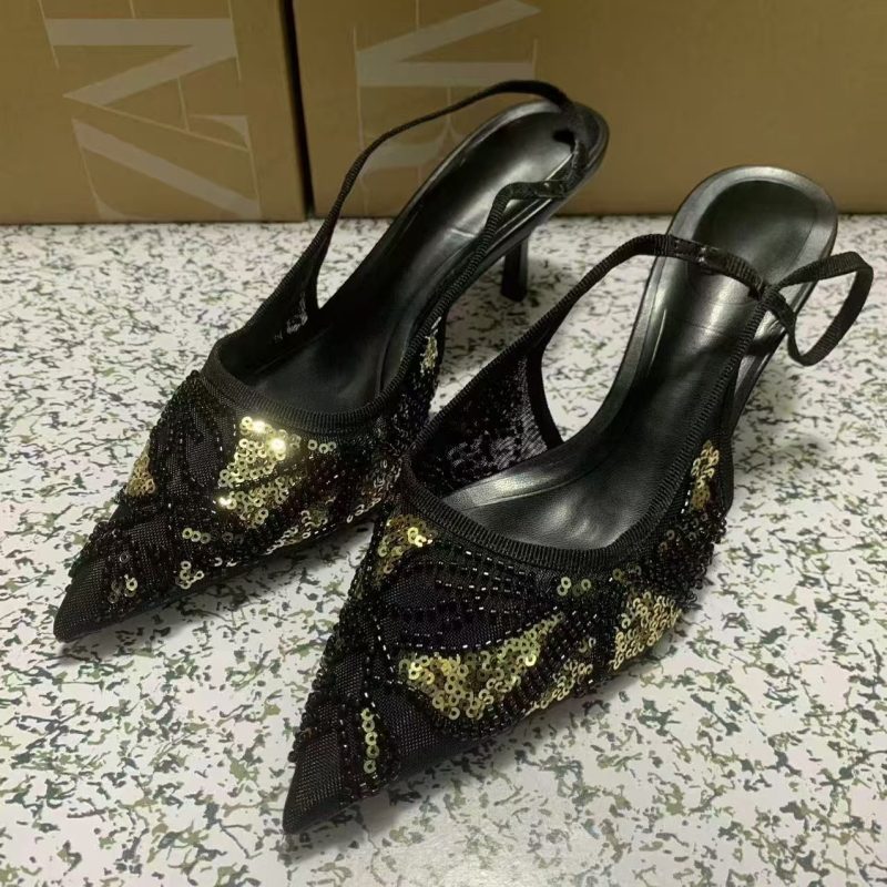 Stiletto sandale sa stražnjim remenom, oštar vrh, tanak potpetica 6–8 cm, gornji materijal od super vlakana, gumeni potplat
