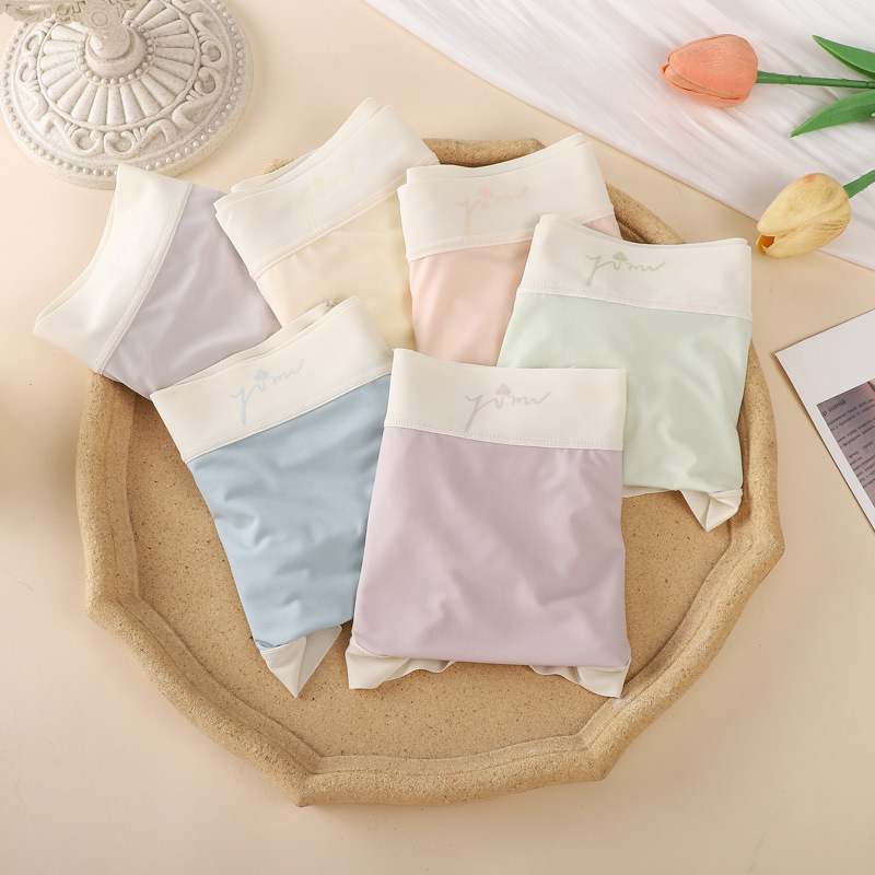 Ženske gaćice Ice Silk, srednji dio struka, prozračne, color-block uzorak, 80–90% najlona, 100% pamuk u preponama