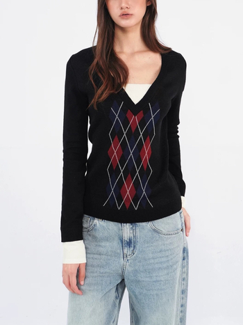 Geometriai rombusz mintás kötött pulóver kapucnival, reveres gallérral, poliészter keverék