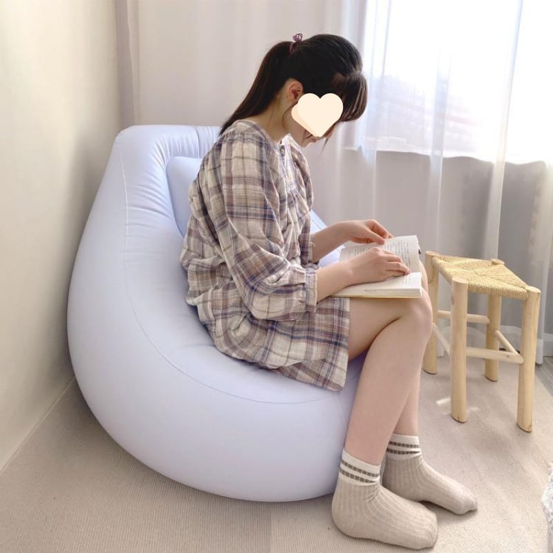 Áttetsző felfújható kanapé a hálószoba és az erkély számára — fotó kellék