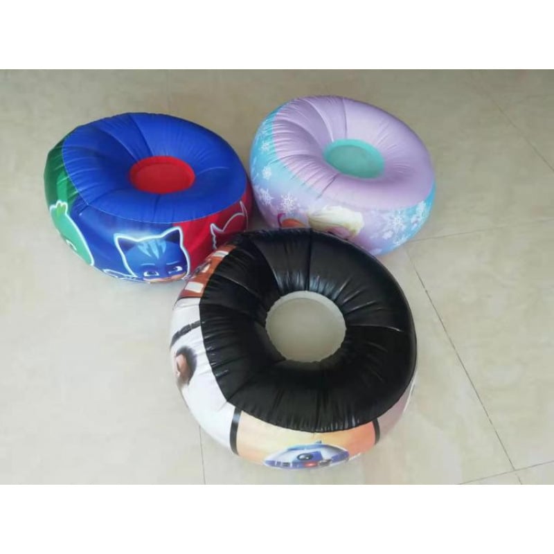 Áttetsző felfújható kanapé a hálószoba és az erkély számára — fotó kellék