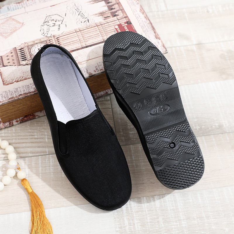 Pantofi bărbați din pânză, casual, cu partea superioară respirabilă, talpă cauciuc antiaderent, vârf rotund, toc mic 1-3 cm, culoare solidă.