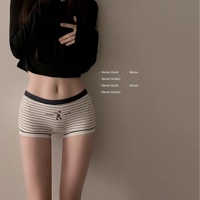 Ženske bokserice od pamuka, srednje visoke struka, pletivo, prozračne i antibakterijske, s podizanjem zadnjice