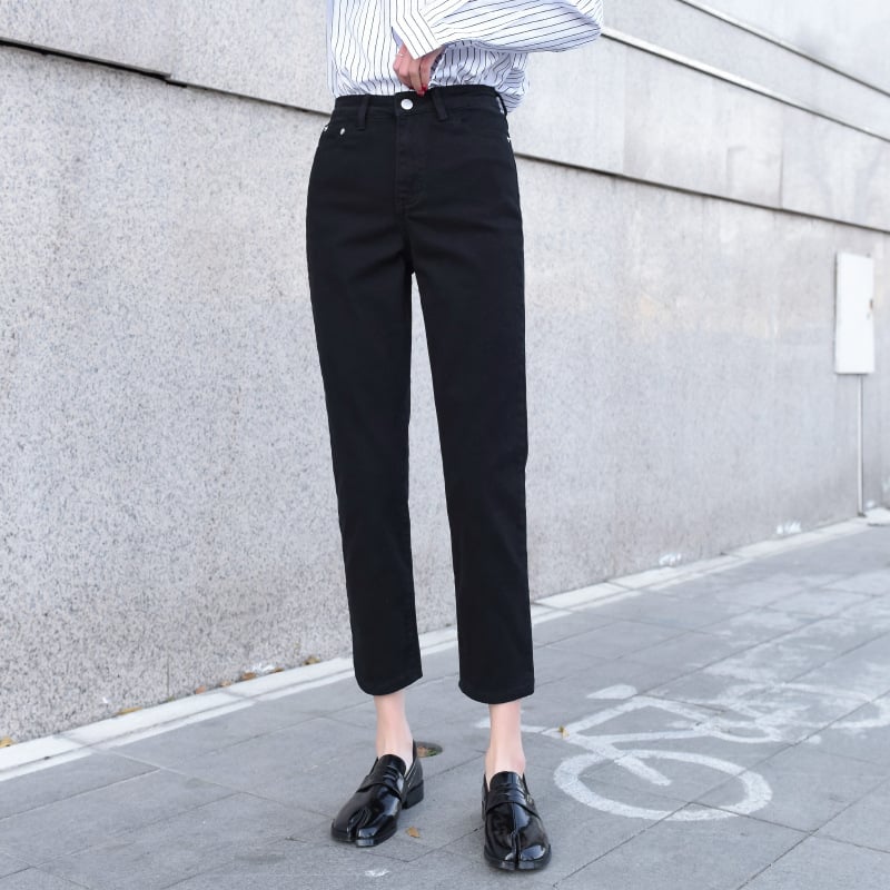 Дънкови панталони тип цигари - висока талия, дължина 3/4, полиестер 30–50%, средна дебелина, триизмерно декориране