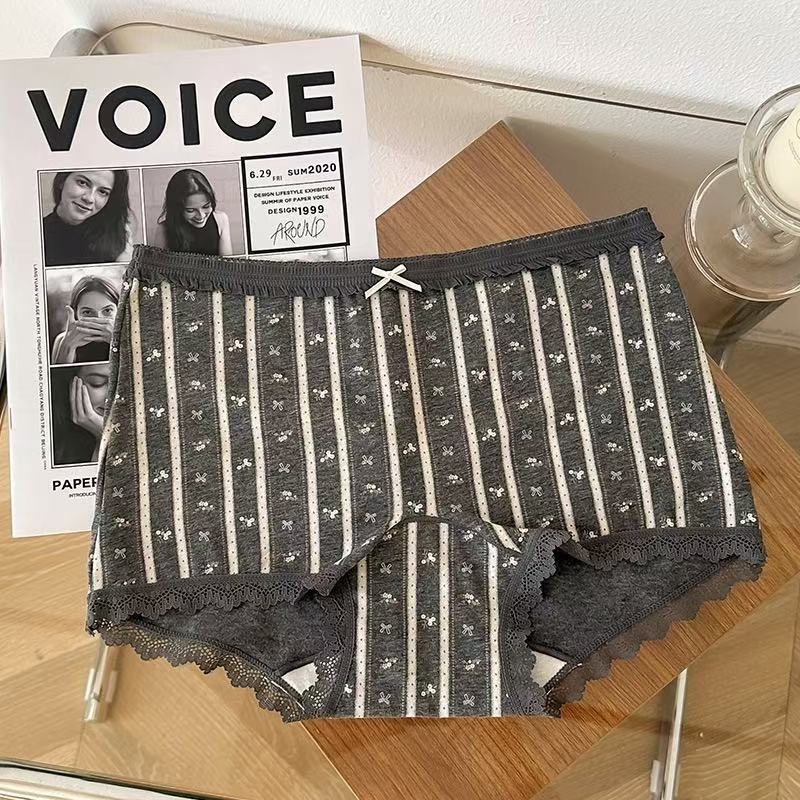 Dievčenské bavlnené boxerkové nohavičky s kvetinovým vzorom, antibakteriálne, priedušné, rýchloschnúce; vysoký pás; hlavná látka 90–95% bavlna; výstelka v rozkroku 100% bavlna