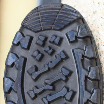 Flats s okruglim vrhom, platnena gornja, gumena potplat, niski pet 1–3 cm, sintetička podstava