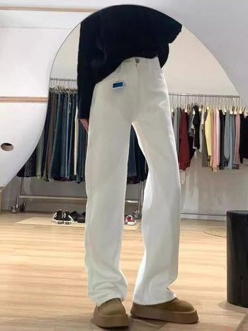 Дънкови джинси, прави крачоли, висока талия, подплатени полар, плътен деним с 50–70% памук и под 30% полиестер