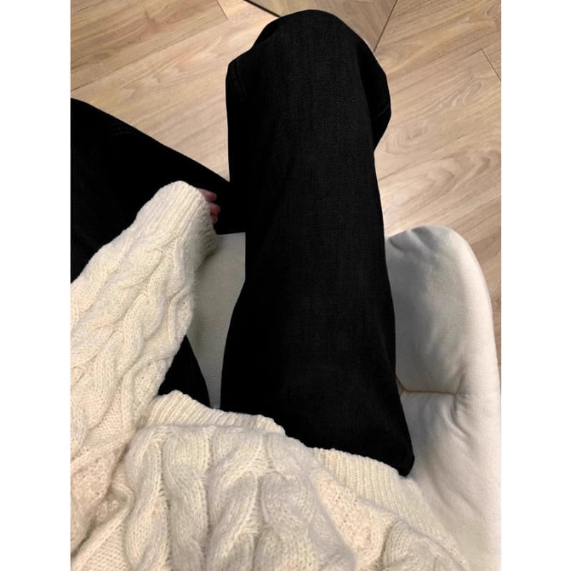 Дънкови джинси, прави крачоли, висока талия, подплатени полар, плътен деним с 50–70% памук и под 30% полиестер