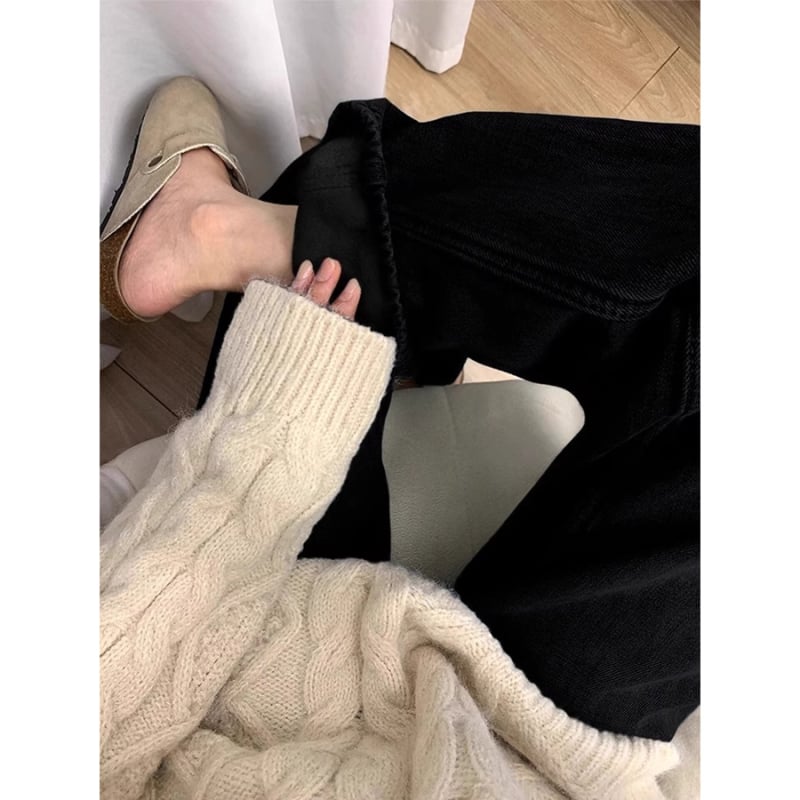 Дънкови джинси, прави крачоли, висока талия, подплатени полар, плътен деним с 50–70% памук и под 30% полиестер