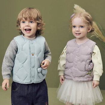 Detská vesta z páperia, bez rukávov, 95% páperia, podšívka bavlna, vonkajšia bavlna, bez kapucne, jar 2025