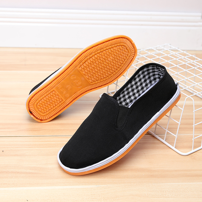 Platnene slip-on tenisice, unisex, niski profil, zaobljena nosna kapica, prozračne platnene