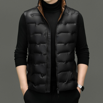Ανδρικό γιλέκο με γέμισμα από πάπια, σταθερός γιακά, φερμουάρ, πλευρικές τσέπες, χαλαρή εφαρμογή