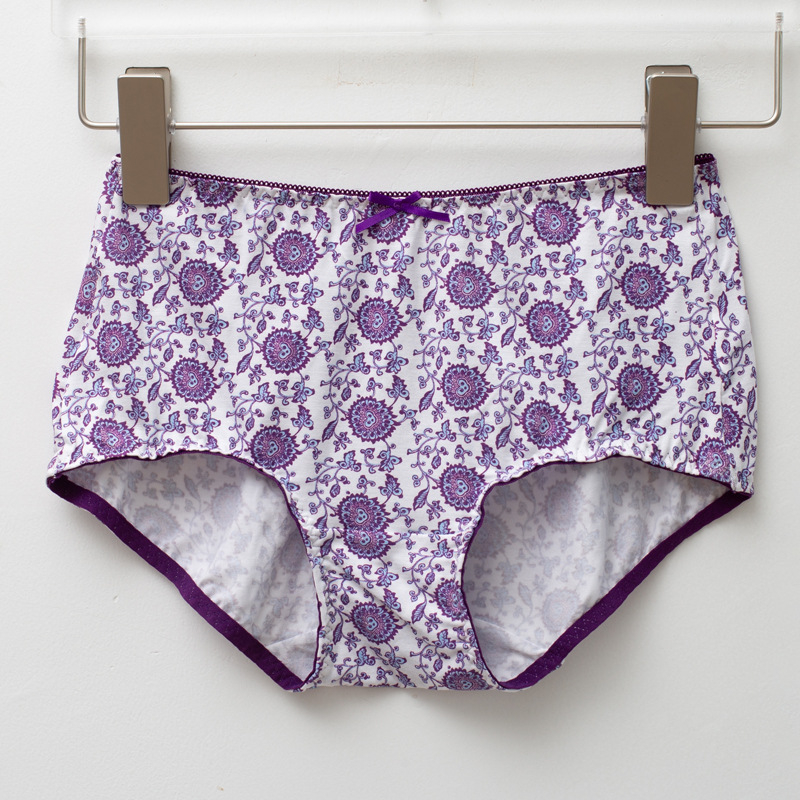 Vytlačené dámske nohavičky z modalu, priedušné, stredná bedrová oblasť, bezšvové, kvetinový vzor