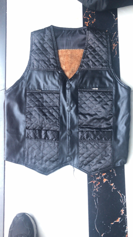 Pamukasta vest, koreanskog stila kardigan, slim fit, V-izrez, karirani uzorak, flis podstava