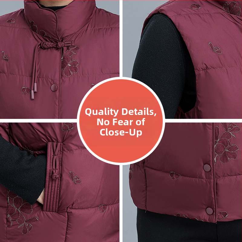 Памучна жилетка с качулка, къса дължина, стоечна яка, цип.