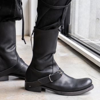 Jazdecké čižmy so zadným zipsom, stredný výšky šľapu, stredný podpätok, kožený remienok, gumová podrážka