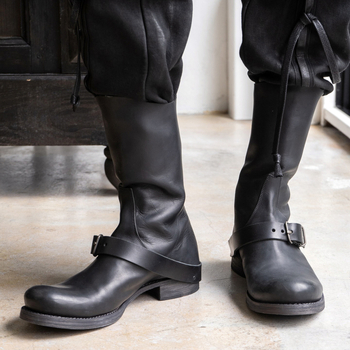 Jazdecké čižmy so zadným zipsom, stredný výšky šľapu, stredný podpätok, kožený remienok, gumová podrážka