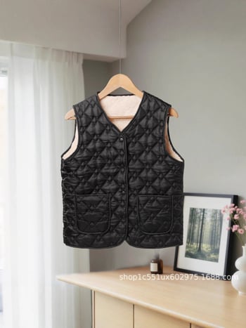 Жилет за възрастни жени за есенно-зимния сезон, без ръкави, подплатен и топъл, с V-образна яка, дължина нормална 50–65 см, пълнеж полиестер‑памук, основен плат 70–80% полиестер