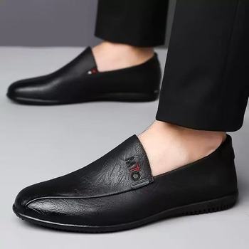 Muške casual kožne cipele – PU gornji dio, plastična potplata, okrugli vrh, niski potpetica 1–3 cm, stil leisure/business casual, ljeto