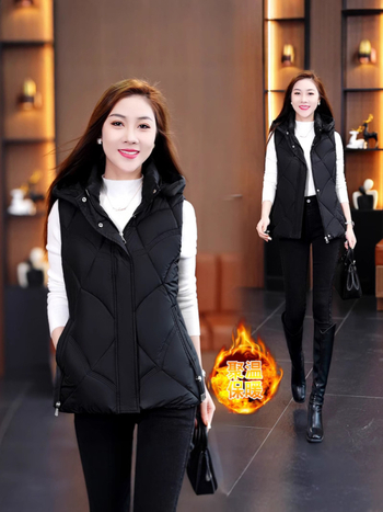 Дамска памучна жилетка с качулка, пух-памучно напълване, полиестер 95%+, цип, зима 2024