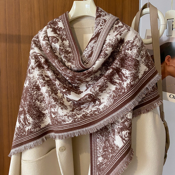 Триъгълен шал, полиестерна тъкане, warp-knit, запазва топлината през зимата