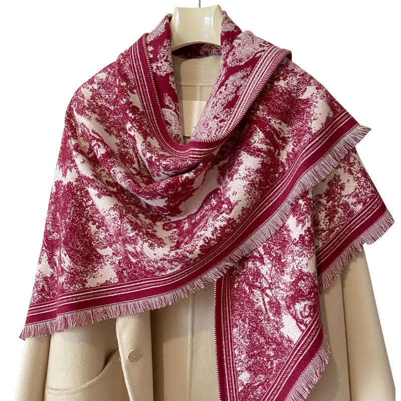 Триъгълен шал, полиестерна тъкане, warp-knit, запазва топлината през зимата