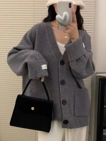 Ženski kardigan s V-izrezom, pleteni od ovčje vune, dugi rukavi, obična duljina, casual japansko-korejski stil