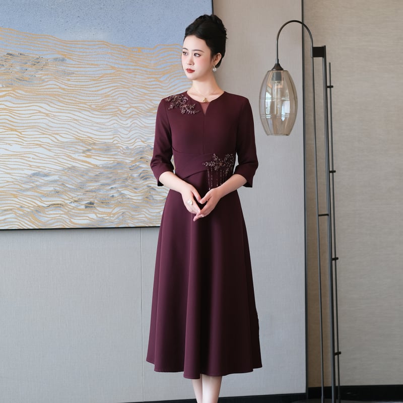 Haljina za tastu za svadbeni banket, jesen 2025, Micro-elastic Worsted Fine Twill tkanina, Poliester >95%, Spandex <30%, srednja duljina