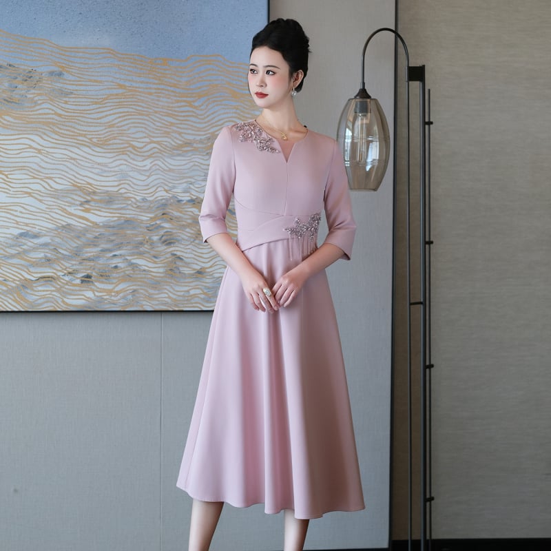 Haljina za tastu za svadbeni banket, jesen 2025, Micro-elastic Worsted Fine Twill tkanina, Poliester >95%, Spandex <30%, srednja duljina