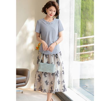 Kétrészes ruha szett rövid ujjú, kínai stílus, karcsú szabás, poliészter–elasztán