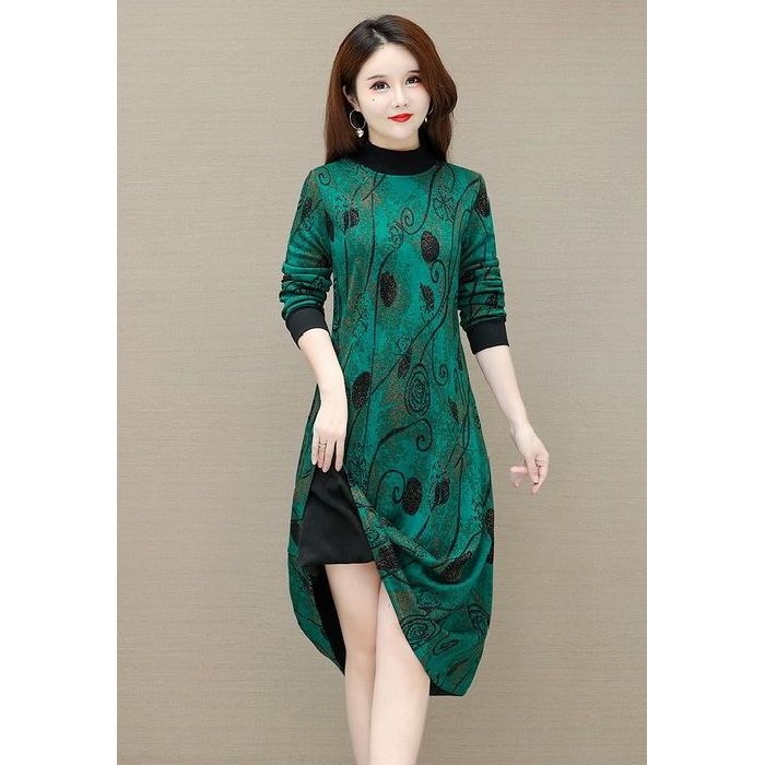 Ruha A-vonalú sziluettel és V-nyakkal (acetate satin, minimalist stílus, mid-length)