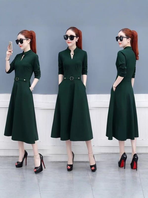 Elegáns mindennapi ruha hosszú ujjú, V-nyakú, A-vonalú, középső hosszúságú, poliészter 80–90%