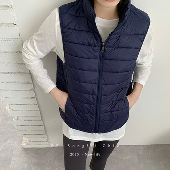 Női nylon termo mellény fél-állú galléval, vast anyag 251–300 g/m², cipzáras záródás, melegen tart és biztosít hátsó védelmet, ideális rétegezéshez kültéren