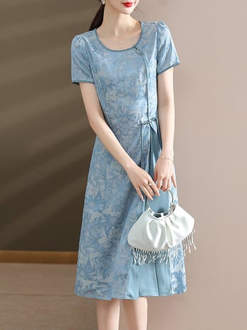 Ruha — chiffon anyag, virágos minta, középméretű hossz, A-vonalú sziluett, kerek nyakú