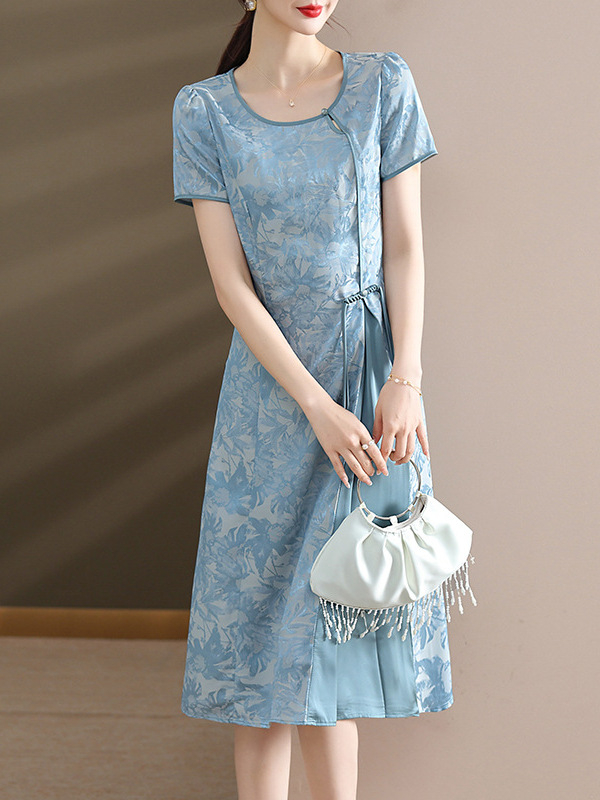 Ruha — chiffon anyag, virágos minta, középméretű hossz, A-vonalú sziluett, kerek nyakú