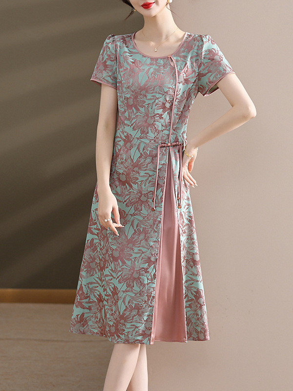 Ruha — chiffon anyag, virágos minta, középméretű hossz, A-vonalú sziluett, kerek nyakú