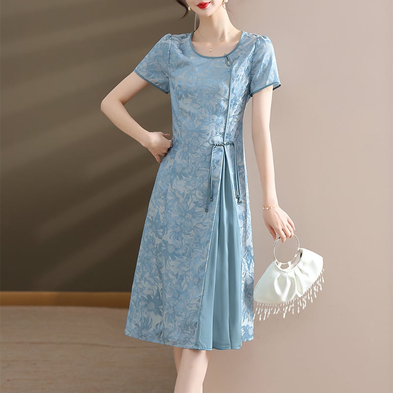 Ruha — chiffon anyag, virágos minta, középméretű hossz, A-vonalú sziluett, kerek nyakú