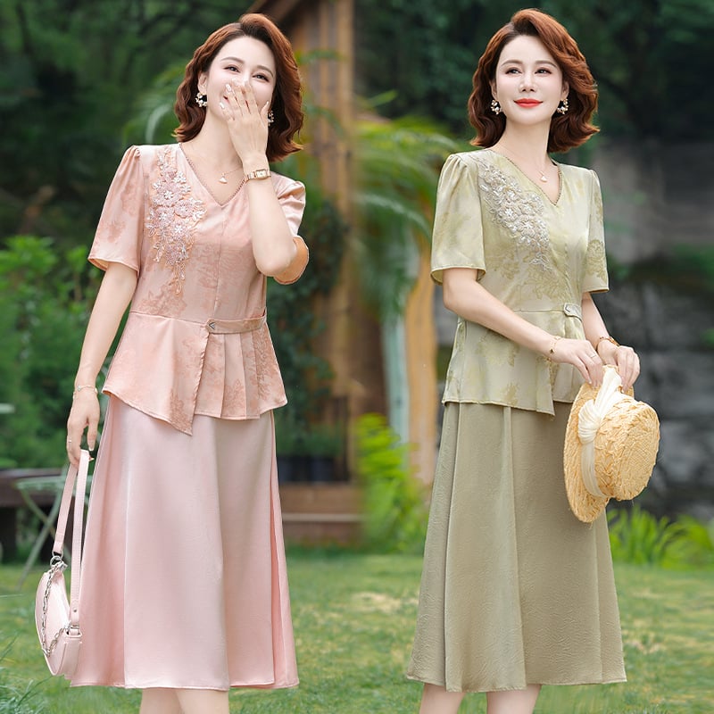 Rövid ujjú ruha, virágmintás, hasi fedő és karcsúsító hatás, közepes hosszúságú, poliészter 95%+