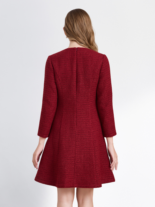 Chanel-stílusú gyöngyös hosszú ujjú midi ruha, poliészter 80–90%, elegáns hétköznapi stílus